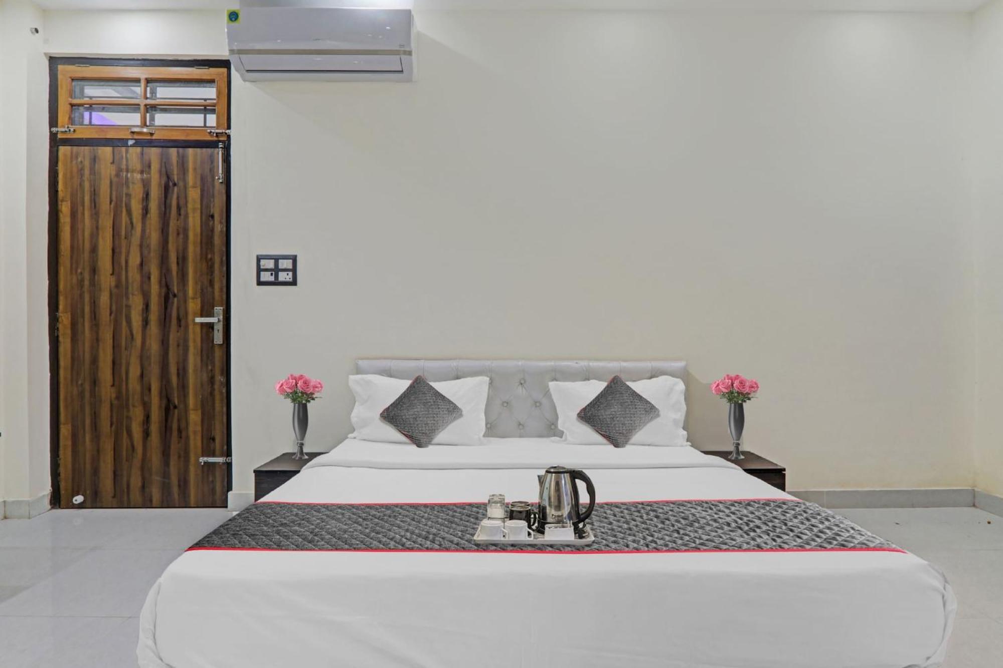 Townhouse Relax Inn Chinhat Zewnętrze zdjęcie